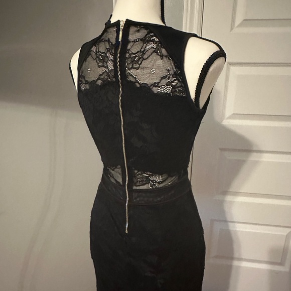 Guess lace stretch mini dress - Picture 3 of 3